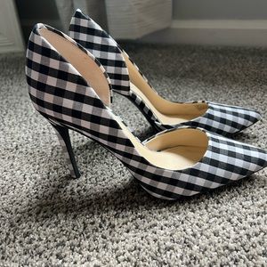 Jessica Simpson pumps